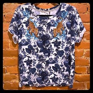 Akemi + Kin cuffed tee